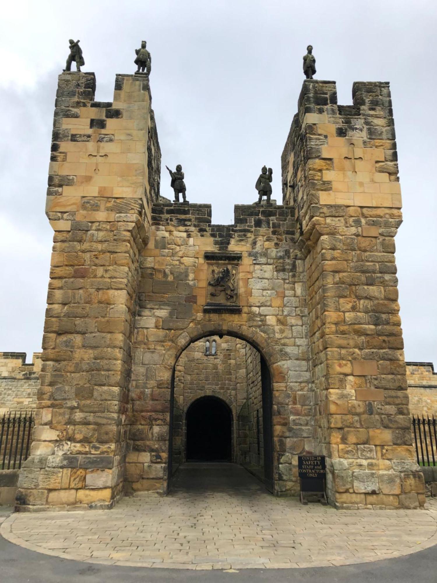 Lionsgate View - Luxury Apartment Opposite Alnwick Castle Exterior photo